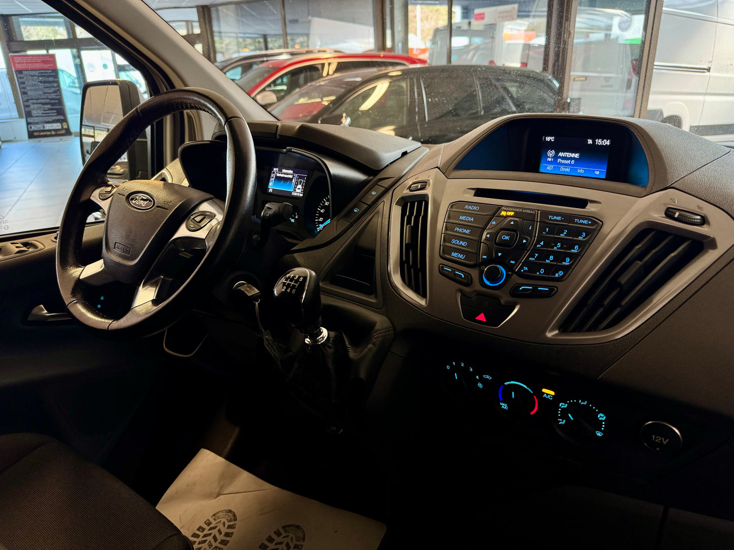 Ford Transit Custom 2.0 D L2 9STZ AHK KLIMA ACC CAM