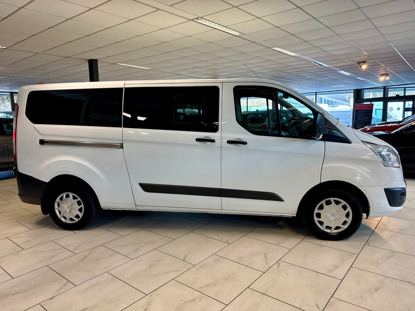 Ford Transit Custom 2.0 D L2 9STZ AHK KLIMA ACC CAM