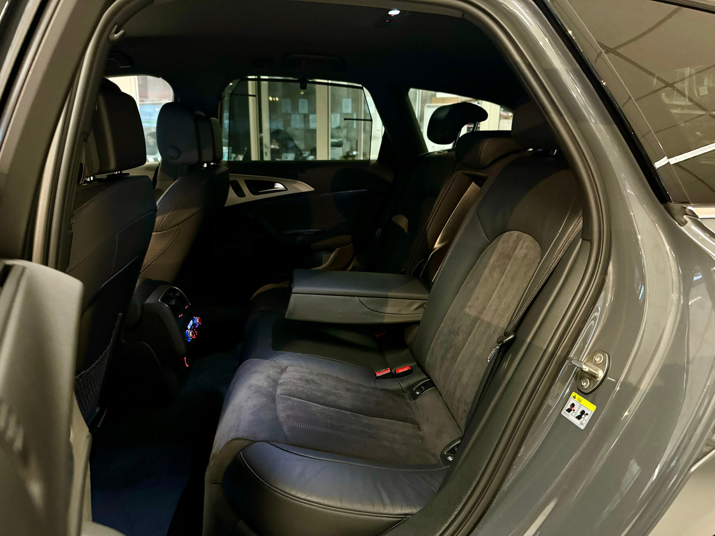 A6 Allroad 3.0 TDI NARDOGRAU LEDER AHK CAM PDC