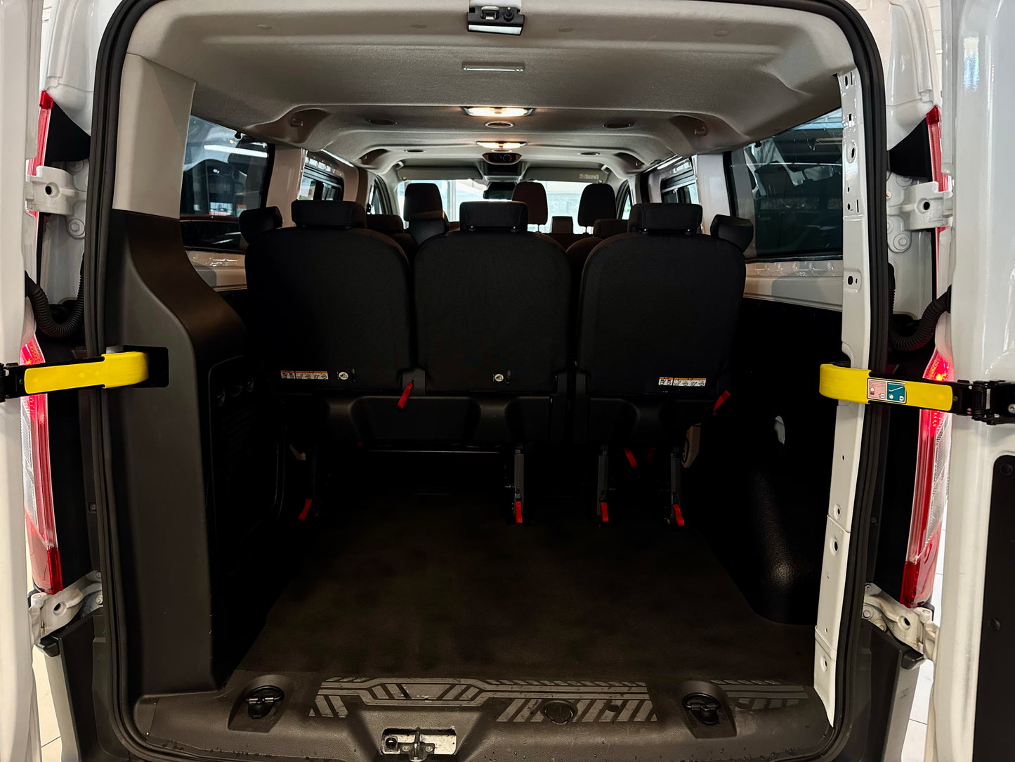 Ford Transit Custom 2.0 D L2 9STZ AHK KLIMA ACC CAM