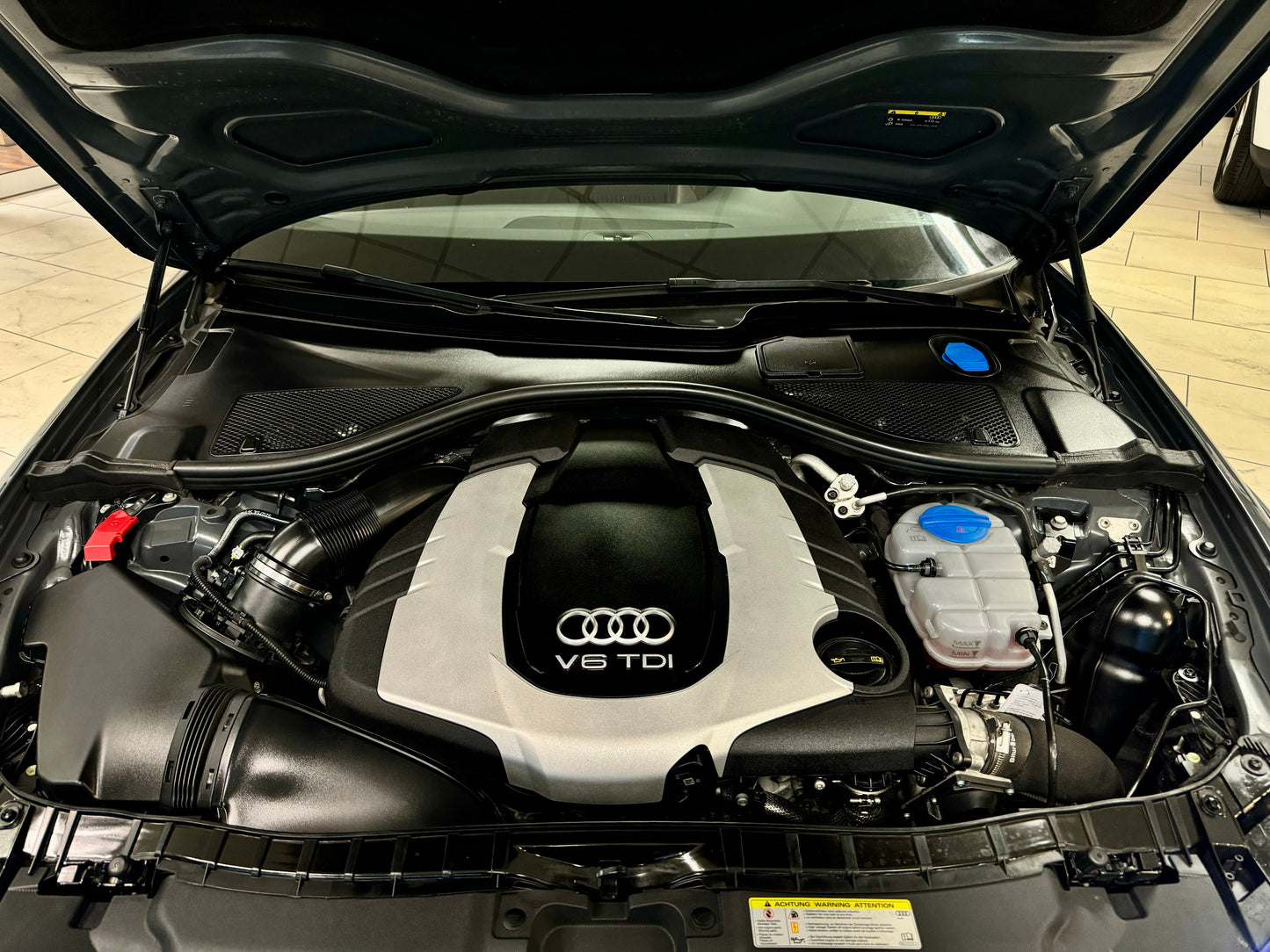 A6 Allroad 3.0 TDI NARDOGRAU LEDER AHK CAM PDC