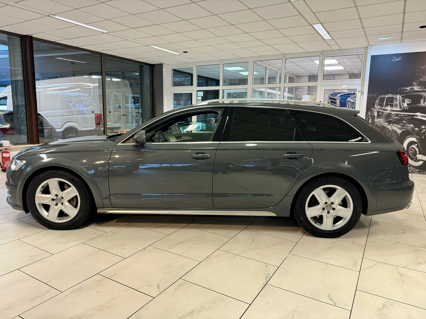 A6 Allroad 3.0 TDI NARDOGRAU LEDER AHK CAM PDC