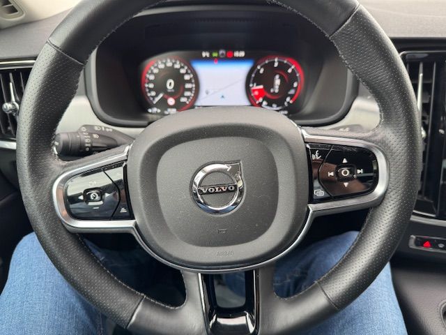 Volvo S90 2.0 D4 AUT NAVI LEDER CAM LED SHZ PDC MEMORY