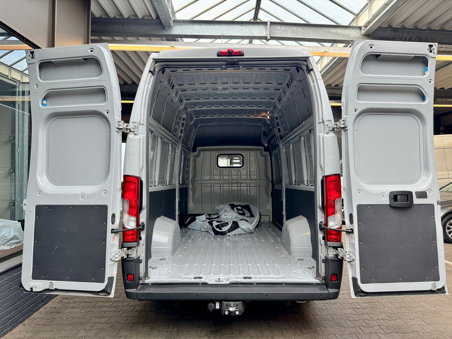Fiat Ducato 2.2 D L5H3 MAXI AHK KLIMA CAM 3SITZE 3,5t