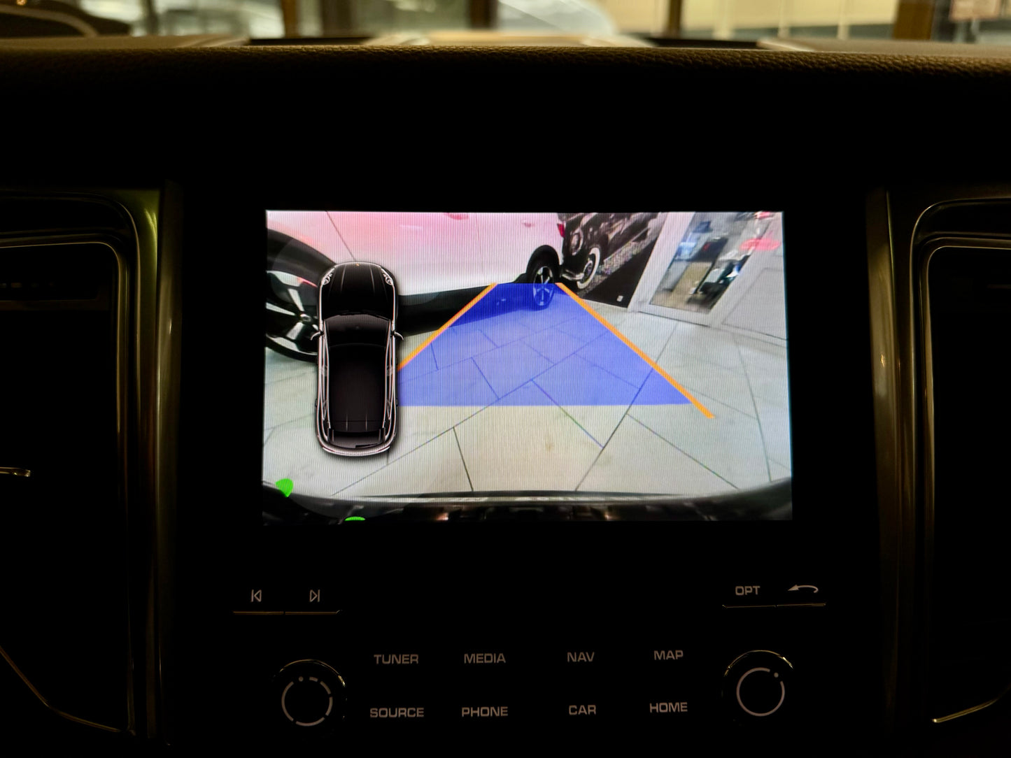 Porsche Macan SPORT PANORAMA LEDER KAMERA AHK MEMORY PDC