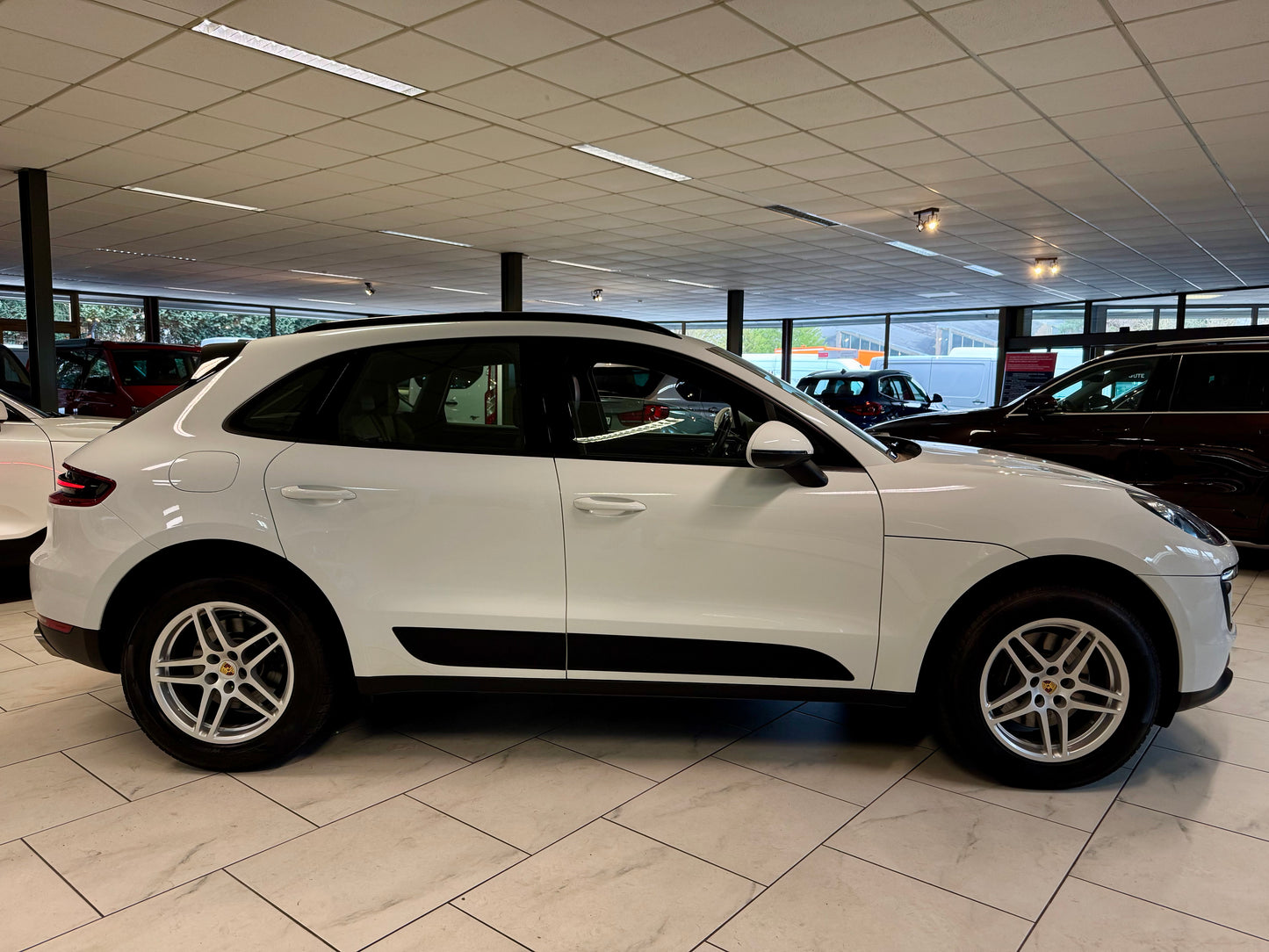 Porsche Macan SPORT PANORAMA LEDER KAMERA AHK MEMORY PDC