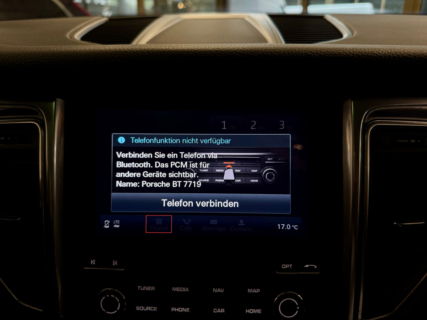 Porsche Macan SPORT PANORAMA LEDER KAMERA AHK MEMORY PDC