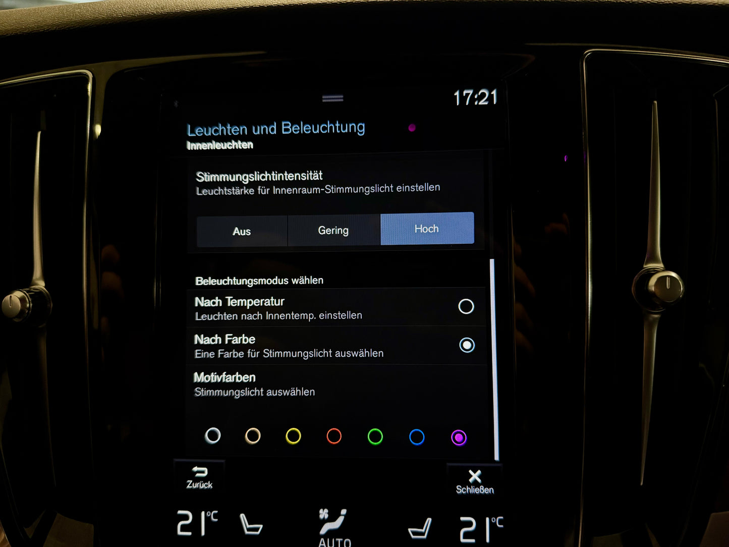 Volvo V60 D4 CROSS COUNTRY AWD LEDER AHK NAVI LED CAM