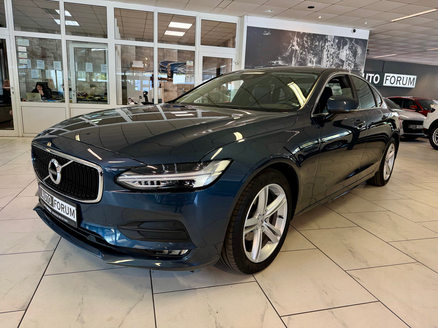 Volvo S90 2.0 D4 AUT NAVI LEDER CAM LED SHZ PDC MEMORY