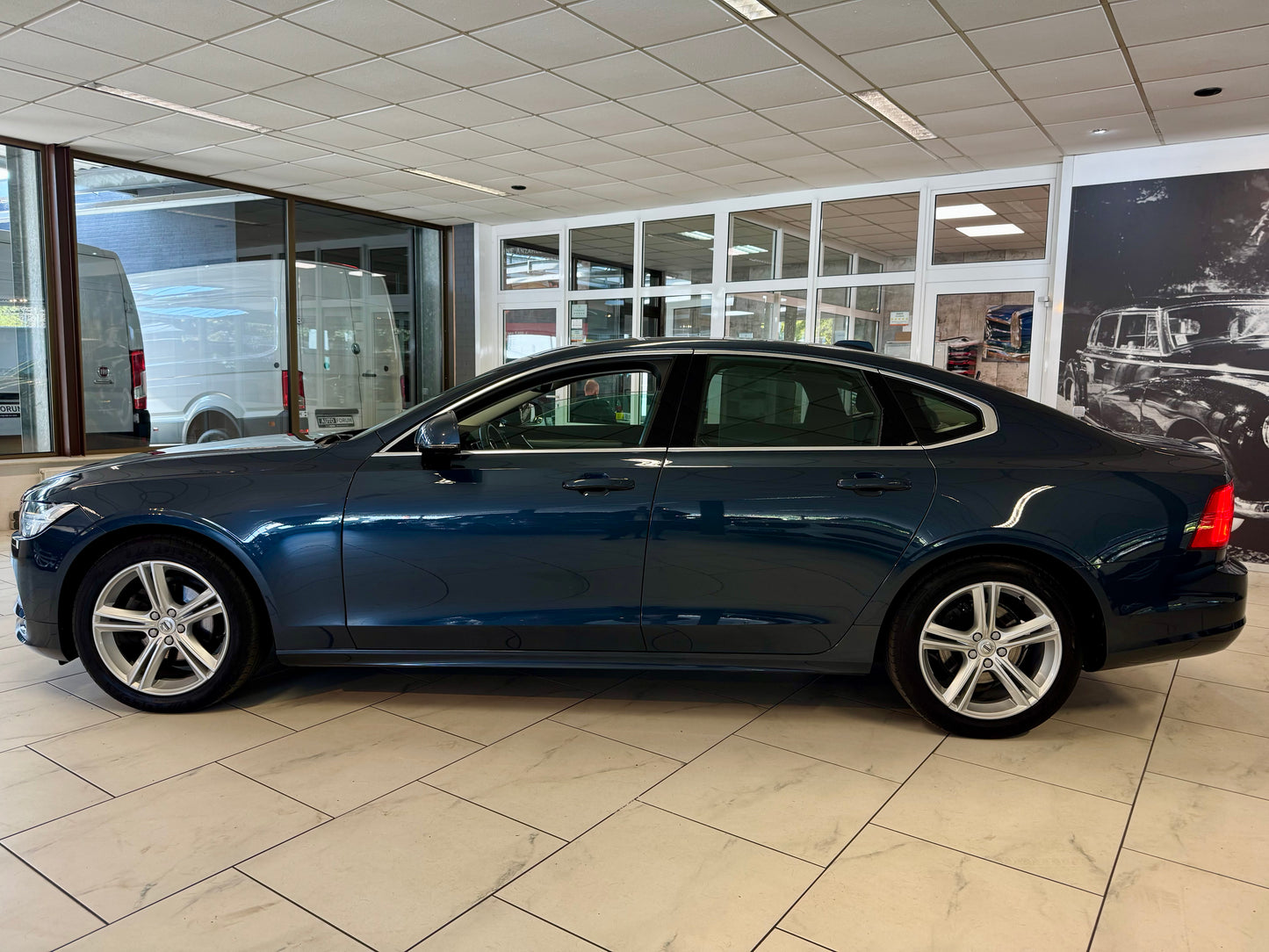 Volvo S90 2.0 D4 AUT NAVI LEDER CAM LED SHZ PDC MEMORY