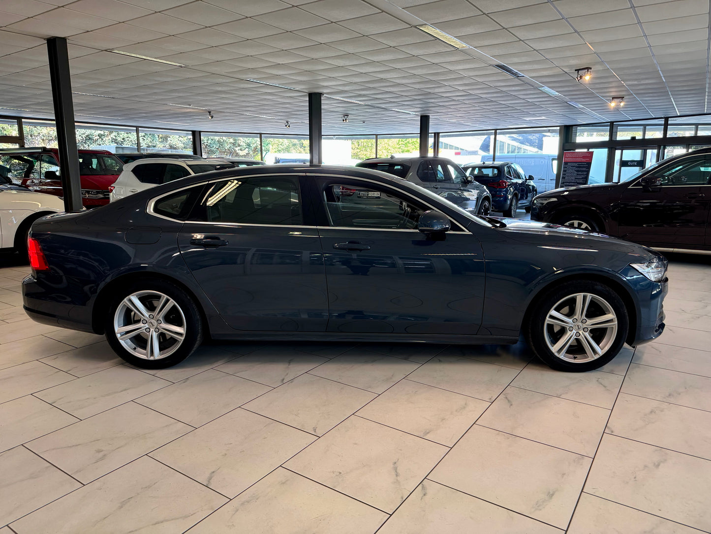 Volvo S90 2.0 D4 AUT NAVI LEDER CAM LED SHZ PDC MEMORY