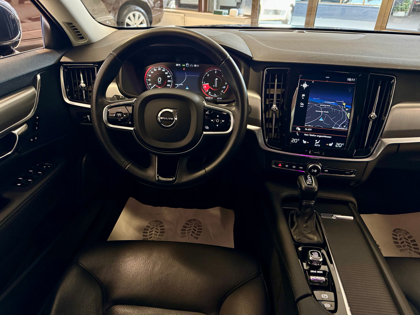 Volvo S90 2.0 D4 AUT NAVI LEDER CAM LED SHZ PDC MEMORY