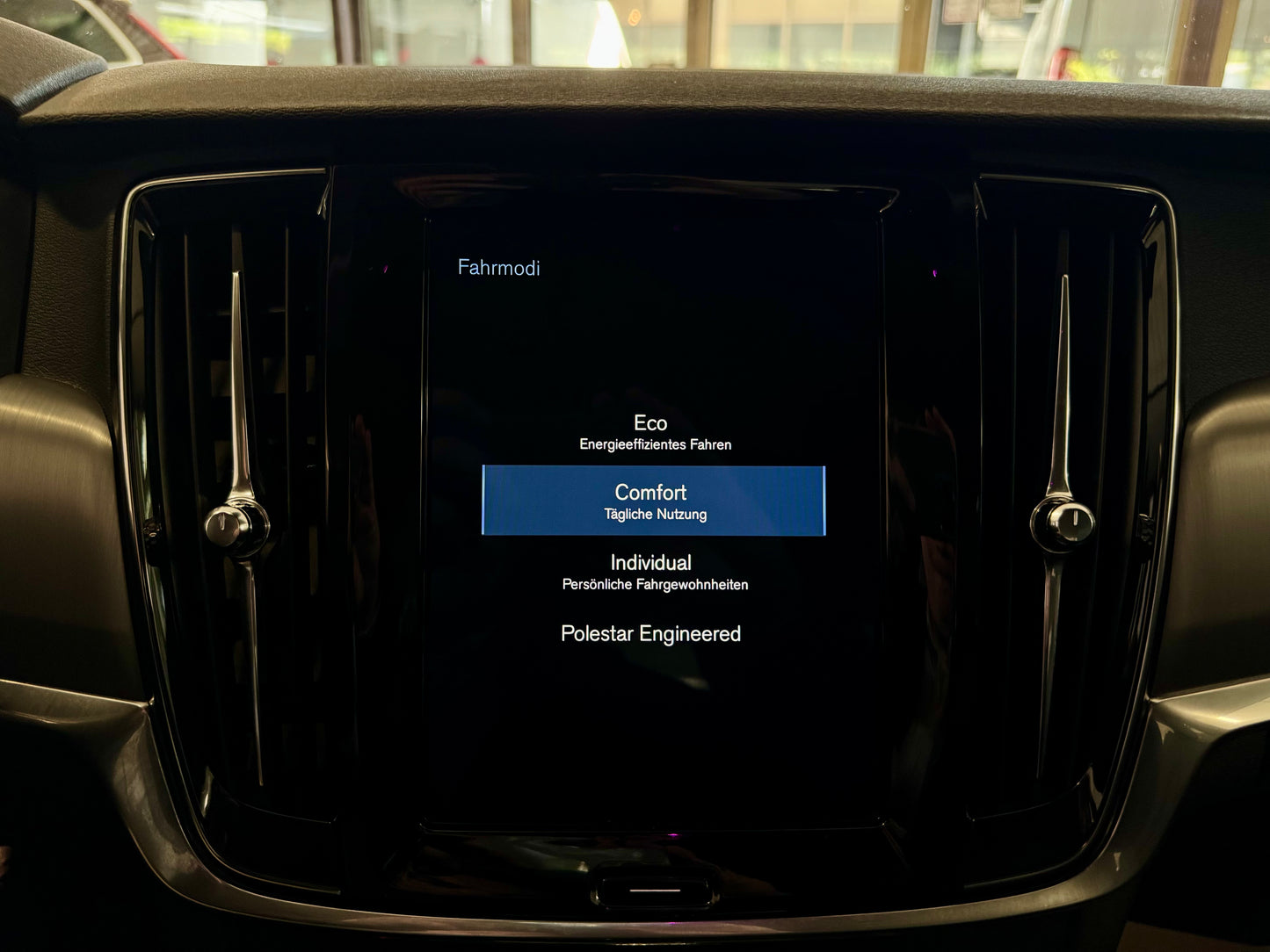 Volvo S90 2.0 D4 AUT NAVI LEDER CAM LED SHZ PDC MEMORY
