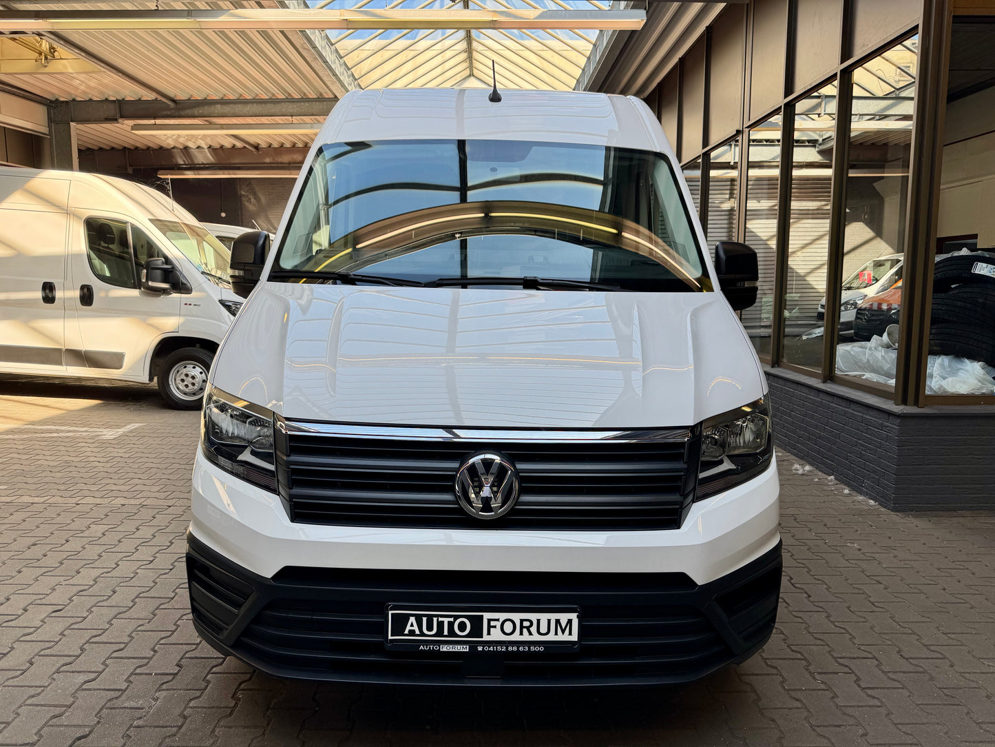 Volkswagen Crafter 2.0 TDI L3H3 mittellang KLIMA AHK NAVI