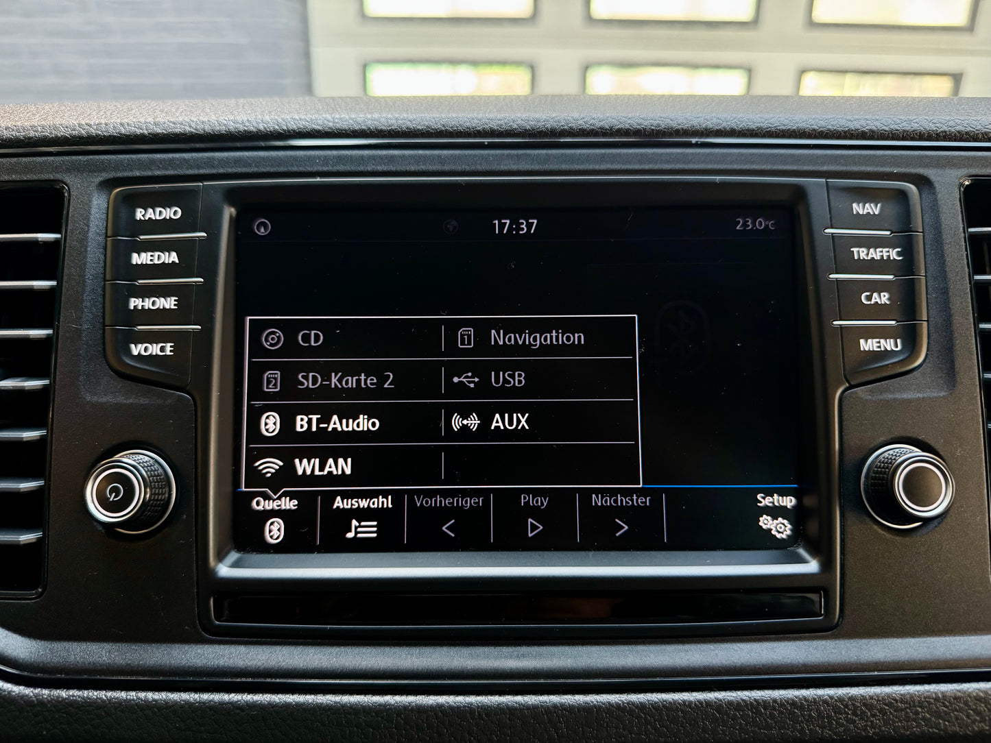 Volkswagen Crafter 2.0 TDI L3H3 mittellang KLIMA AHK NAVI