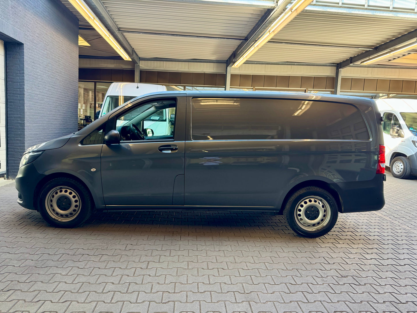 Mercedes-Benz Vito 110 CDI L2 LANG SORTIMO WERKSTATT KLIMA AHK
