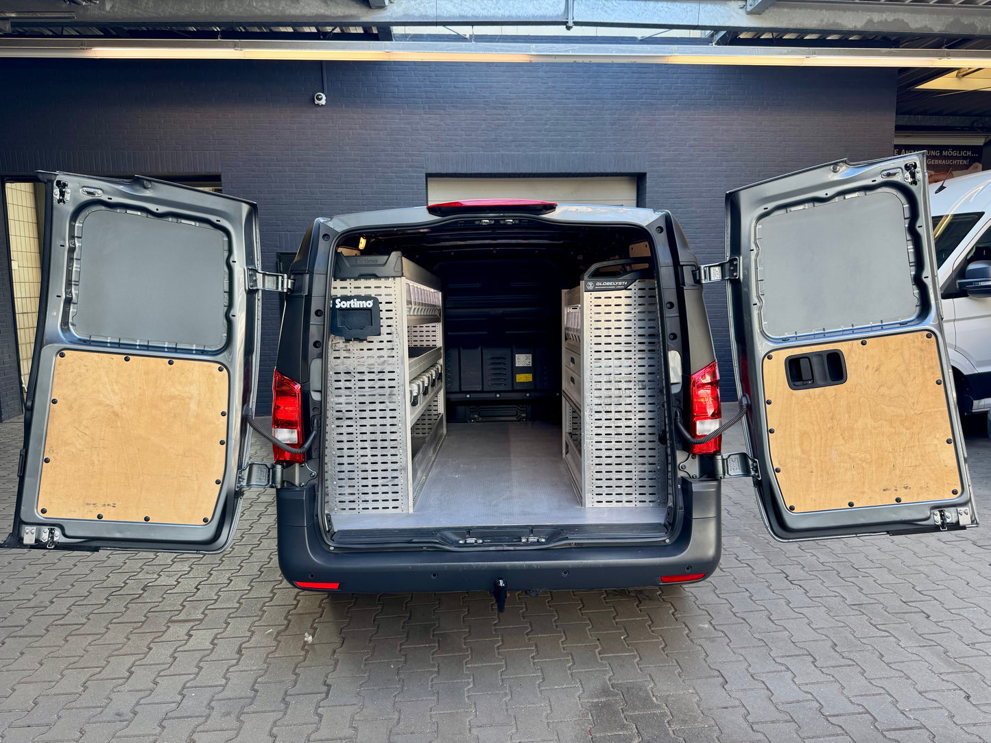 Mercedes-Benz Vito 110 CDI L2 LANG SORTIMO WERKSTATT KLIMA AHK