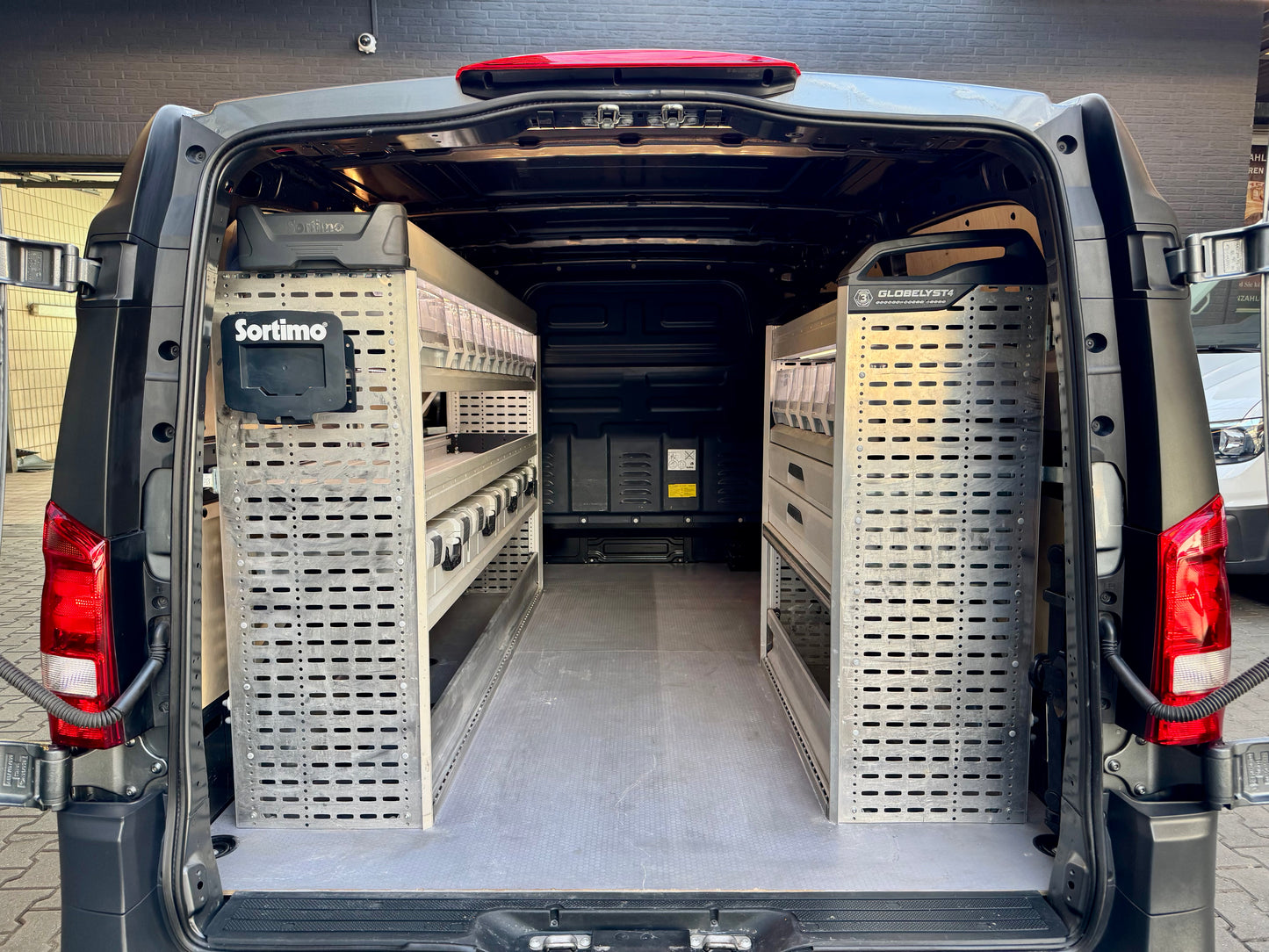 Mercedes-Benz Vito 110 CDI L2 LANG SORTIMO WERKSTATT KLIMA AHK