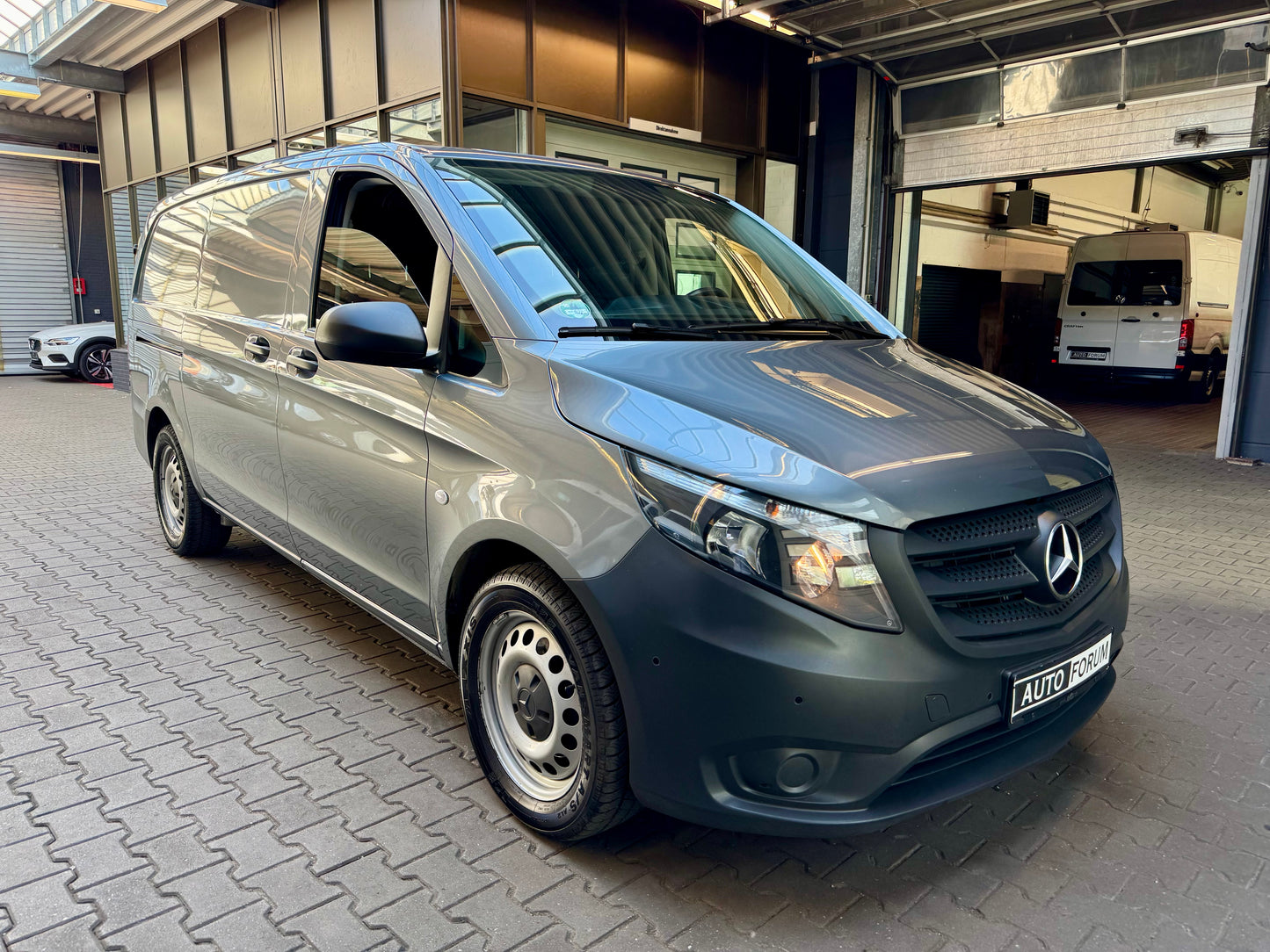 Mercedes-Benz Vito 110 CDI L2 LANG SORTIMO WERKSTATT KLIMA AHK