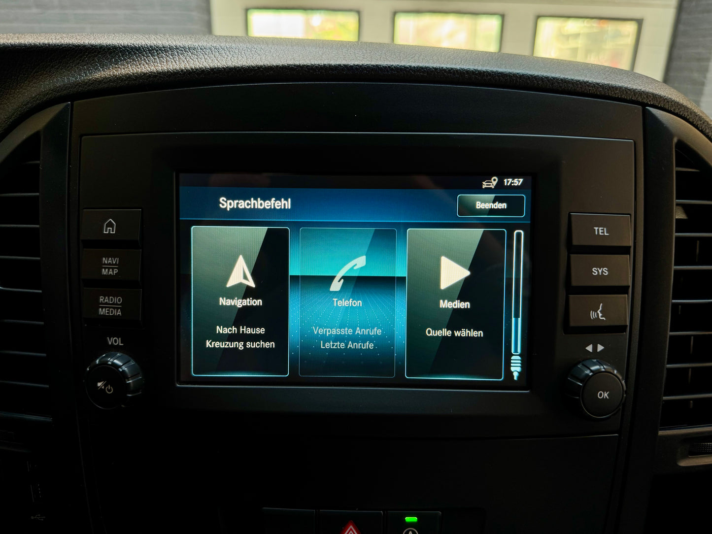 Mercedes-Benz Vito 110 CDI L2 LANG SORTIMO WERKSTATT KLIMA AHK