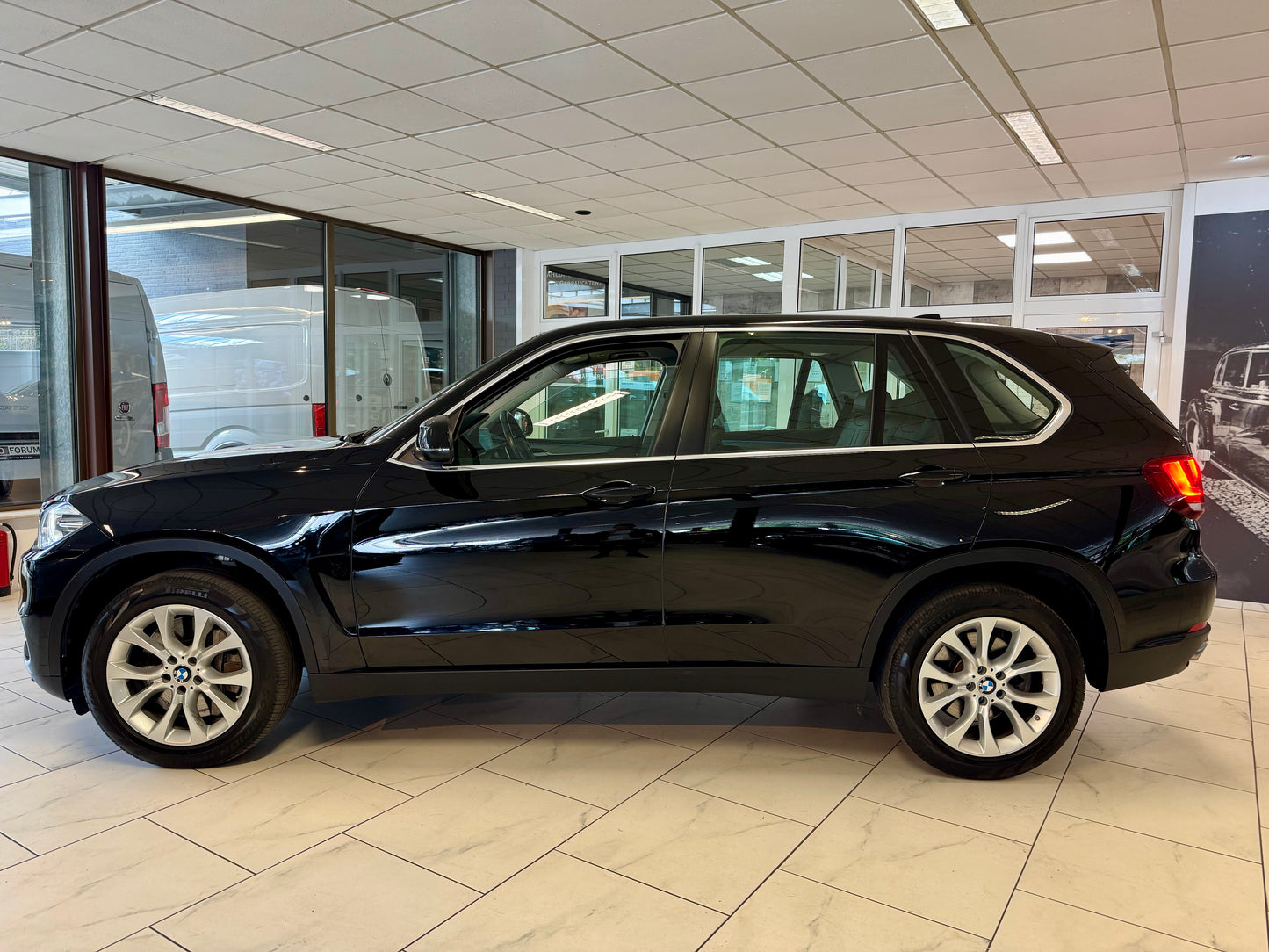 BMW X5 50i xDrive LEDER AUT NAVI CAM ACC SHZ PDC LED