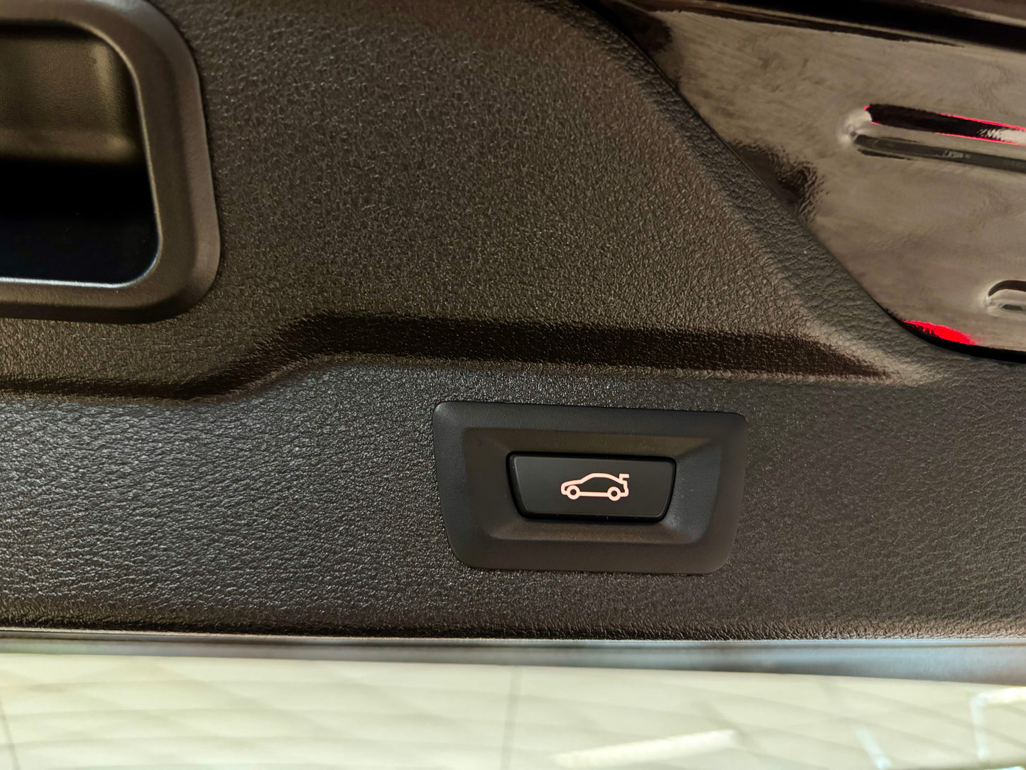 BMW X5 50i xDrive LEDER AUT NAVI CAM ACC SHZ PDC LED