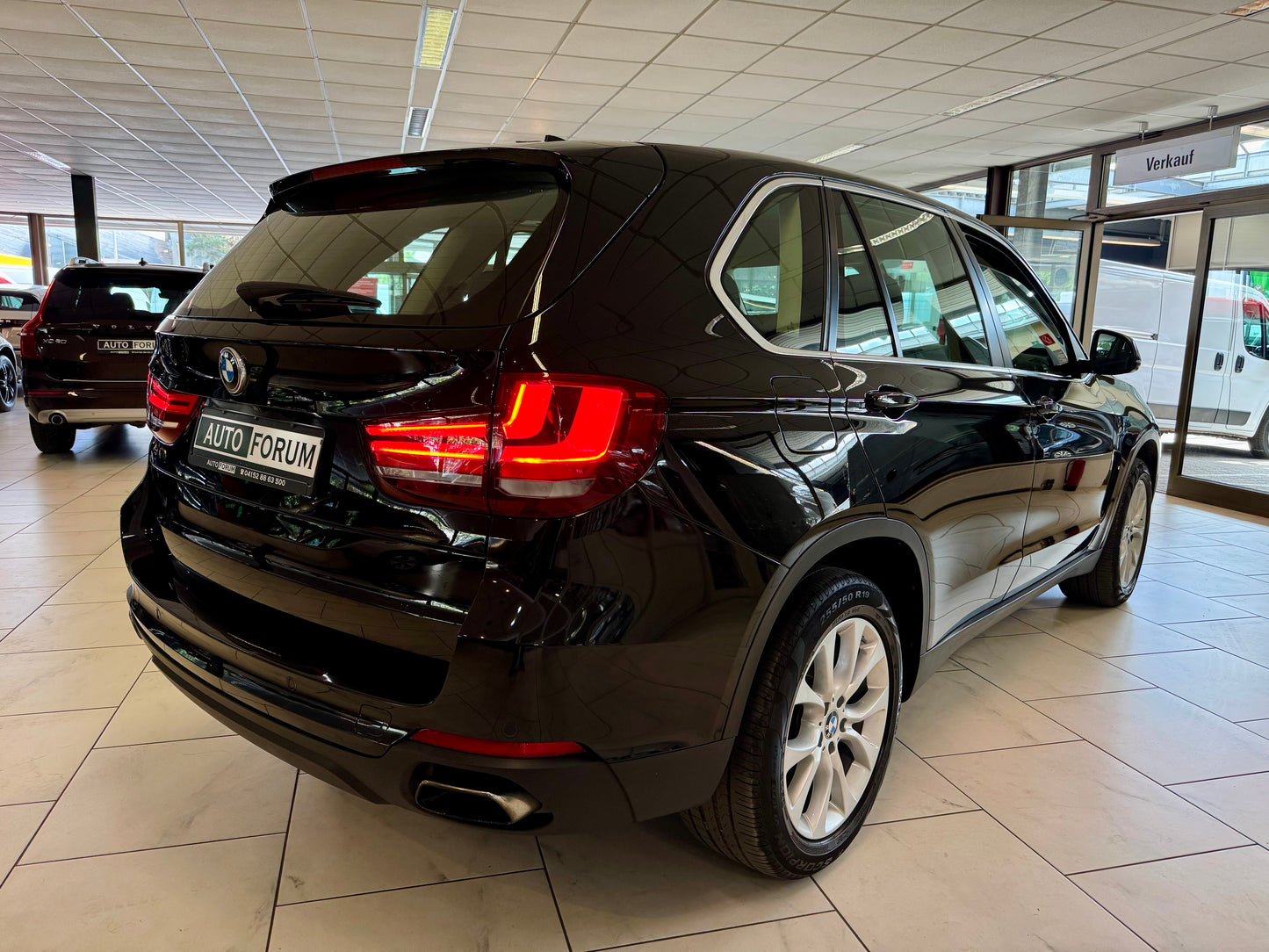 BMW X5 50i xDrive LEDER AUT NAVI CAM ACC SHZ PDC LED