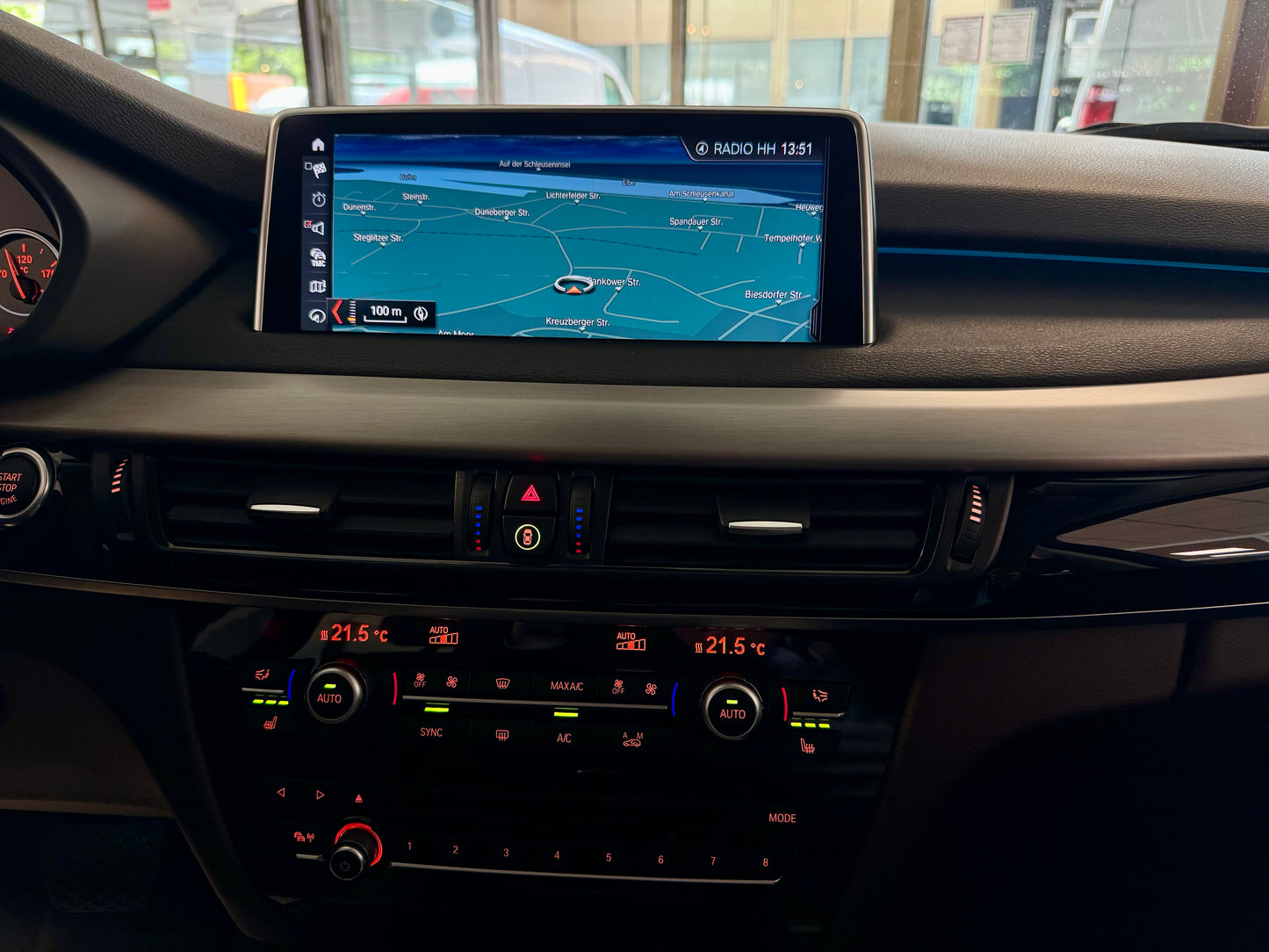 BMW X5 50i xDrive LEDER AUT NAVI CAM ACC SHZ PDC LED