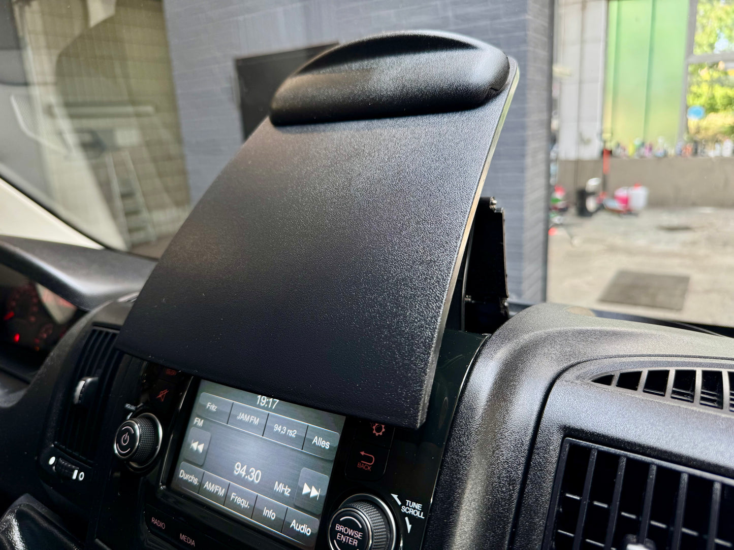 Peugeot Boxer 2.0 HDi L2H2 KLIMA REGALE 3-SITZE CAM PDC