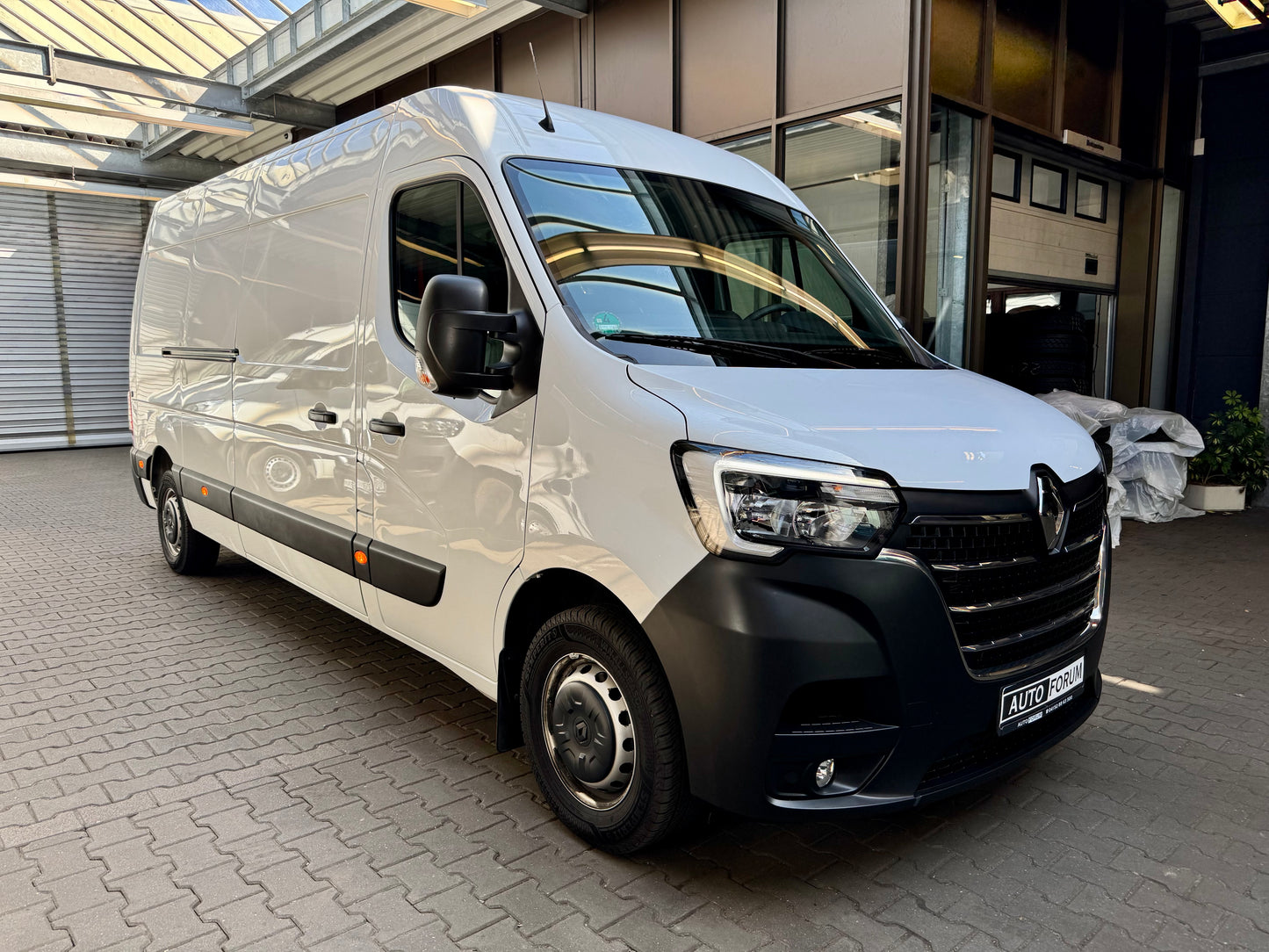 Renault Master 2.3 dCi L3H2 3,5t AHK KLIMA CAM NAVI TEMP