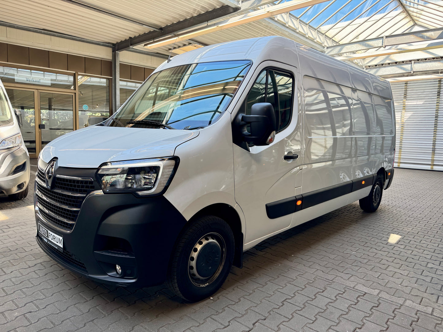 Renault Master 2.3 dCi L3H2 3,5t AHK KLIMA CAM NAVI TEMP