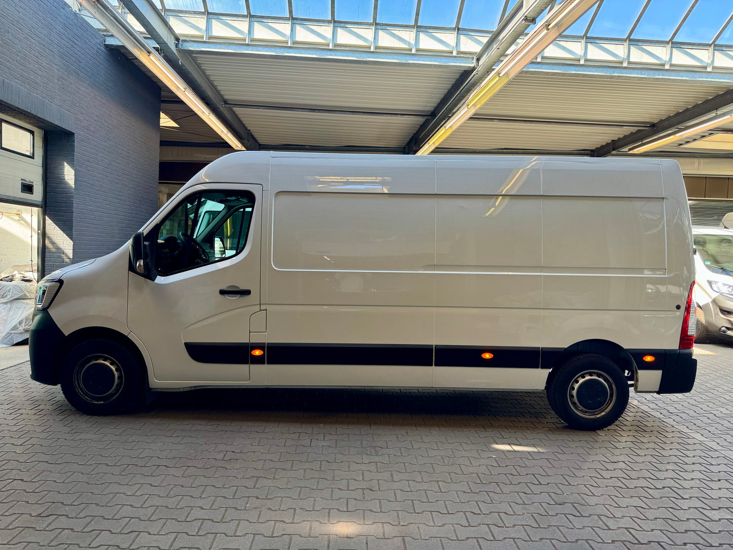 Renault Master 2.3 dCi L3H2 3,5t AHK KLIMA CAM NAVI TEMP