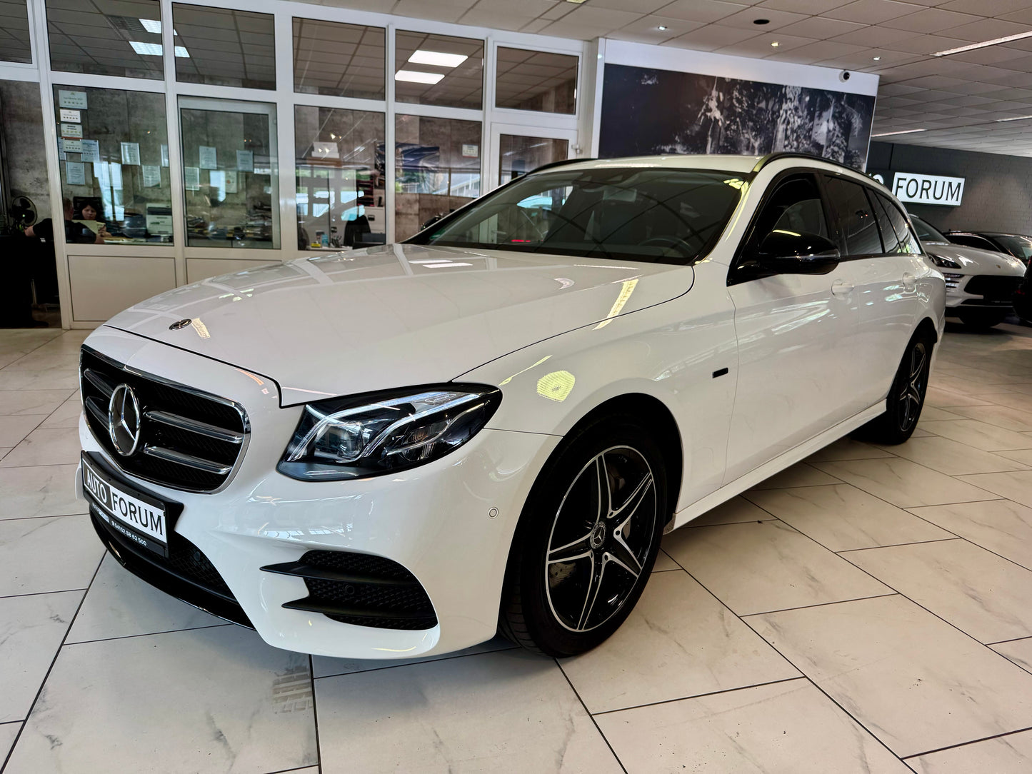 Mercedes-Benz E 300 de AMG-LINE NIGHT WIDE LEDER LED CAM ACC