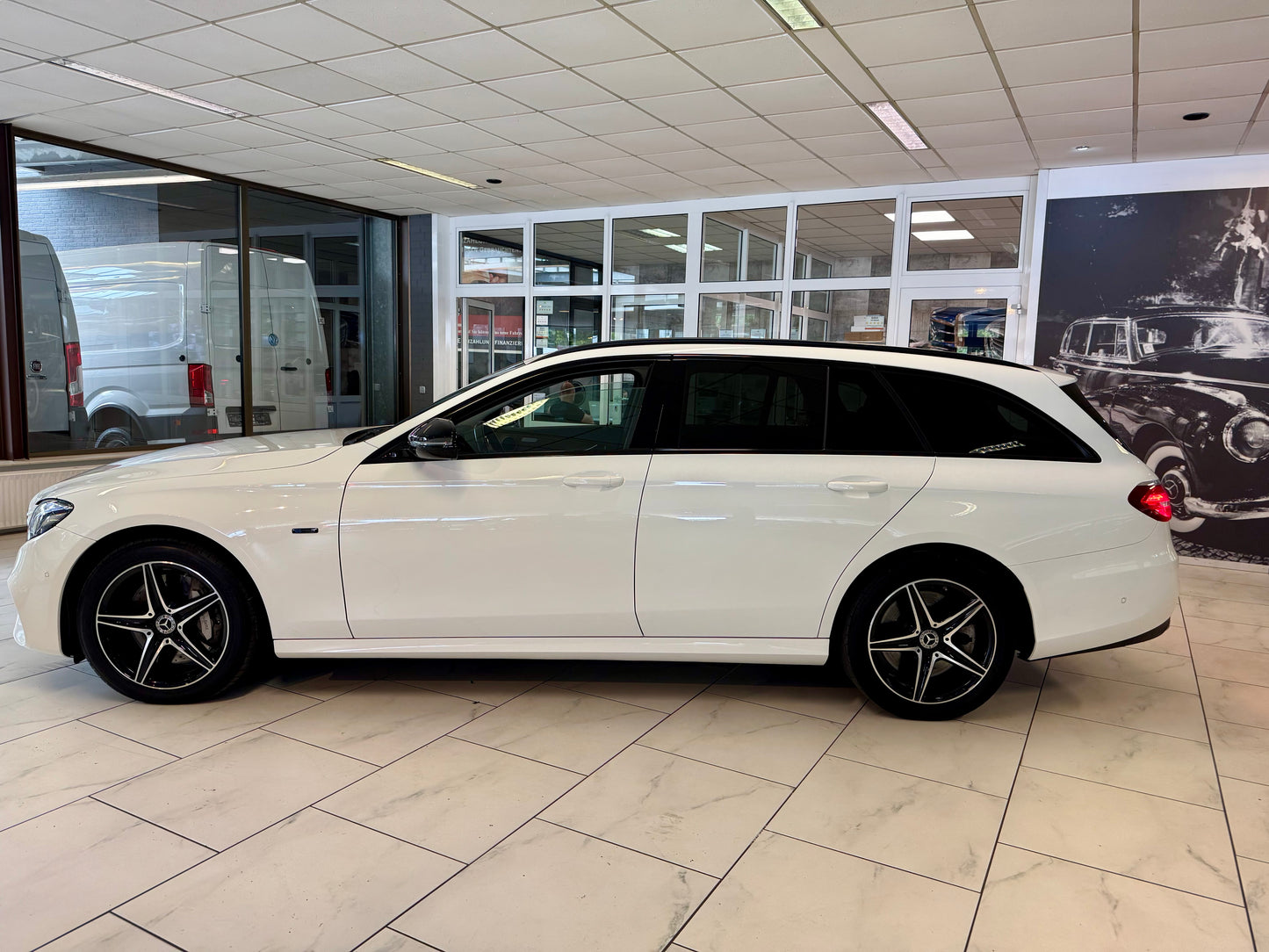 Mercedes-Benz E 300 de AMG-LINE NIGHT WIDE LEDER LED CAM ACC