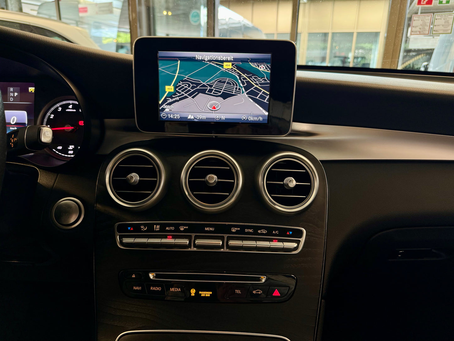 Mercedes-Benz GLC 250 4M EXCLUSIVE NIGHT LEDER NAVI AHK CAM