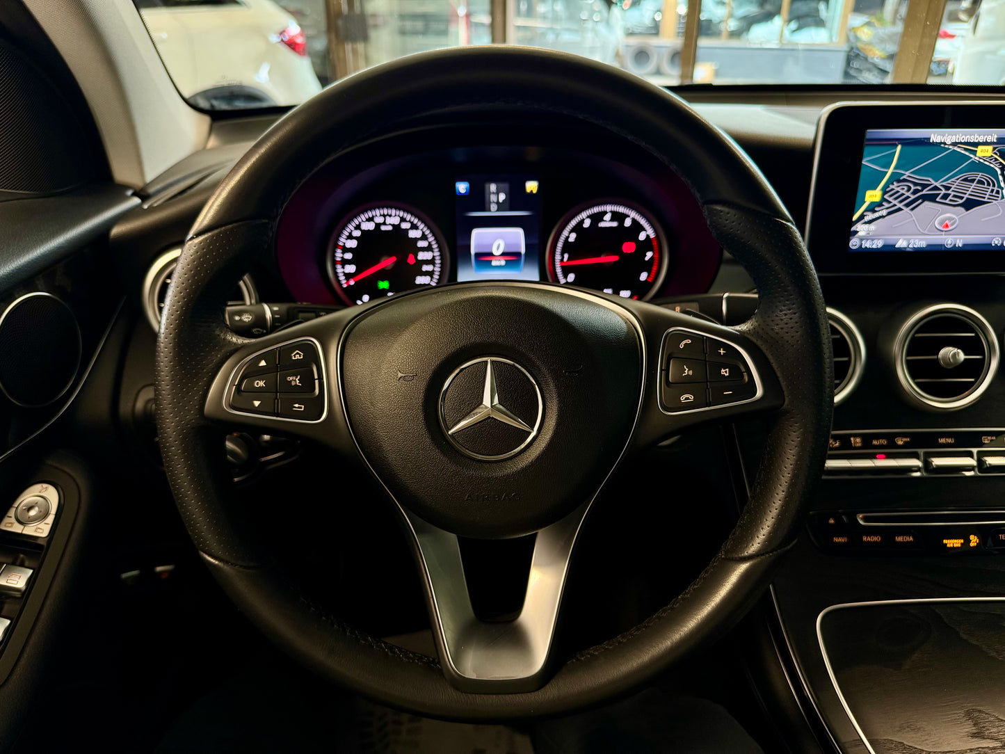 Mercedes-Benz GLC 250 4M EXCLUSIVE NIGHT LEDER NAVI AHK CAM