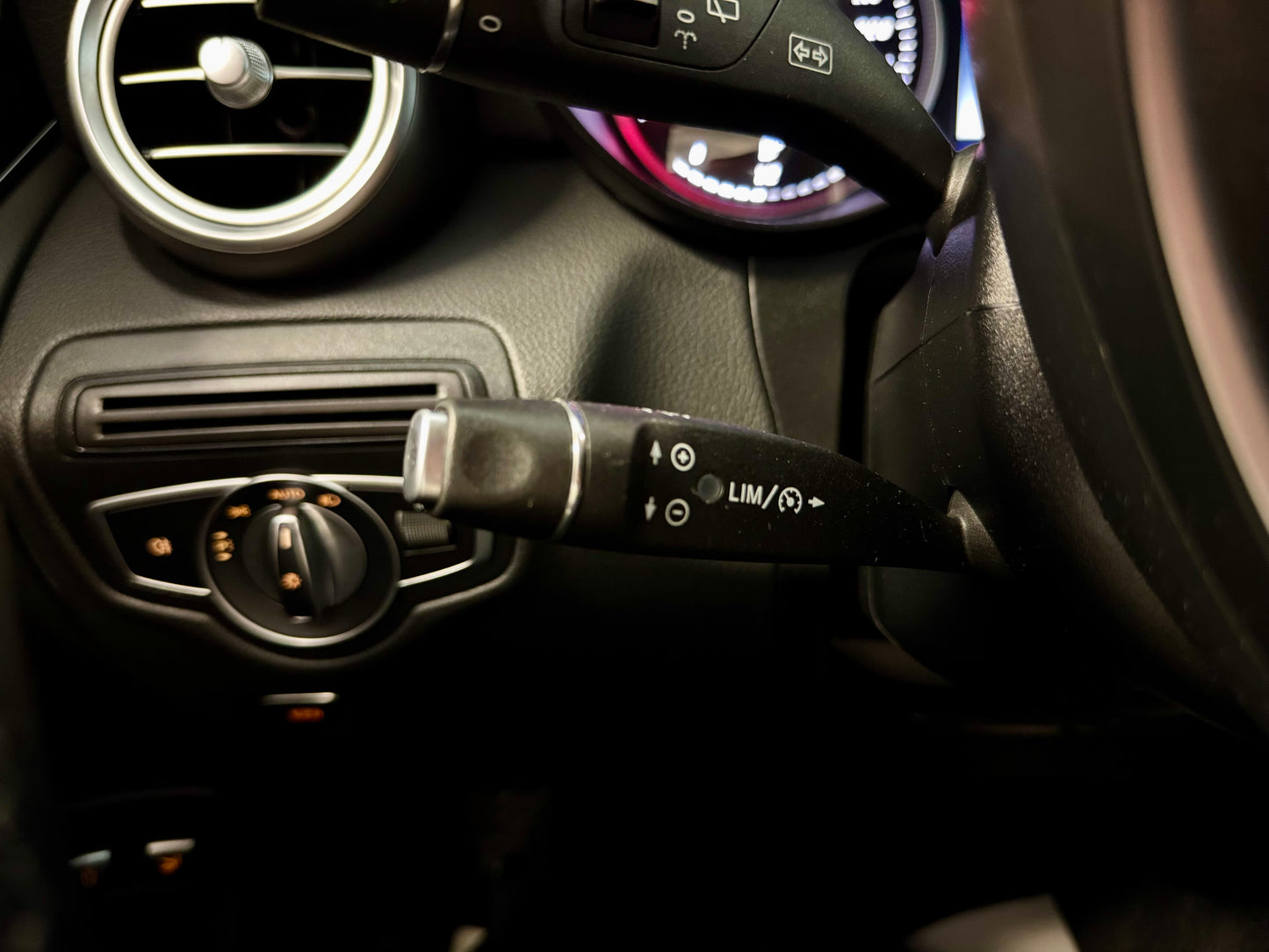 Mercedes-Benz GLC 250 4M EXCLUSIVE NIGHT LEDER NAVI AHK CAM