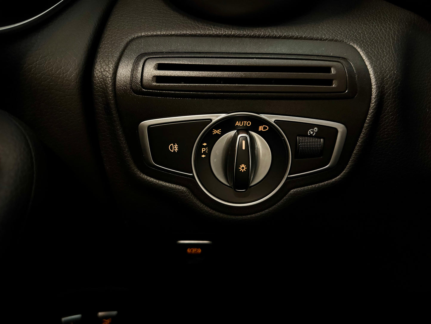 Mercedes-Benz GLC 250 4M EXCLUSIVE NIGHT LEDER NAVI AHK CAM