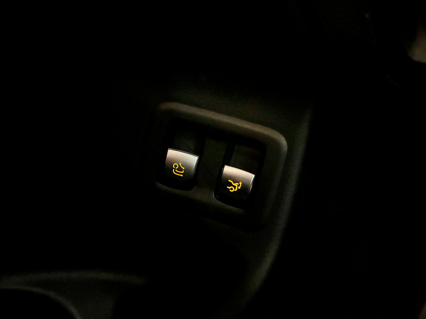 Mercedes-Benz GLC 250 4M EXCLUSIVE NIGHT LEDER NAVI AHK CAM