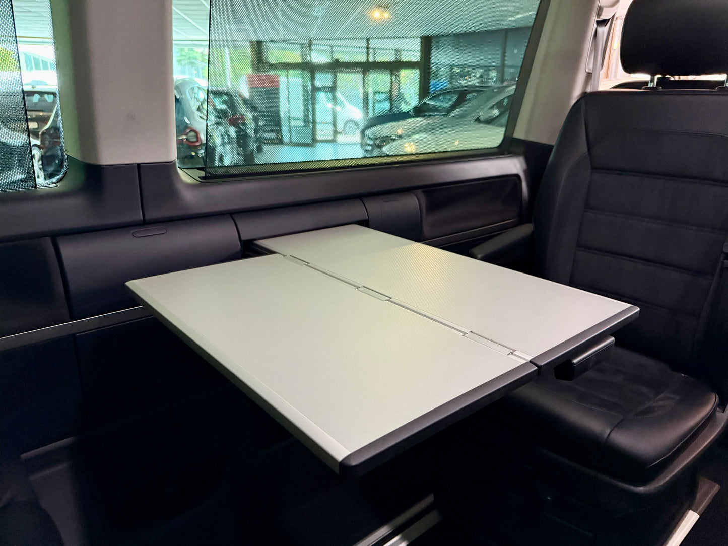 Volkswagen T6 Multivan 2.0 TDI GEN SIX LED SHZG LEDER 7SITZ