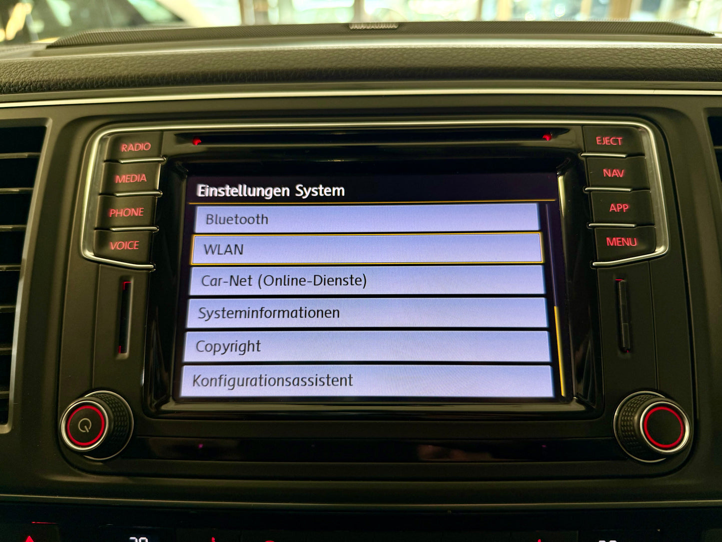 Volkswagen T6 Multivan 2.0 TDI GEN SIX LED SHZG LEDER 7SITZ