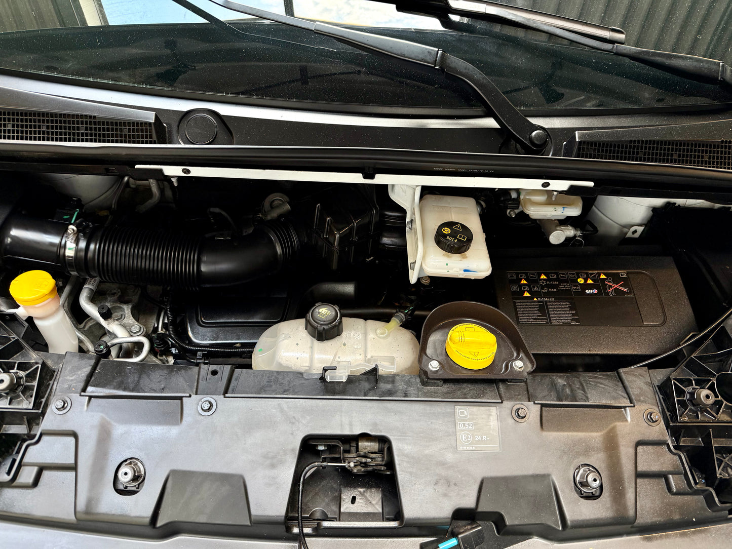 Renault Trafic 1.6 dCi L2 3,0t NAVI KLIMA AHK 3SITZE PDC