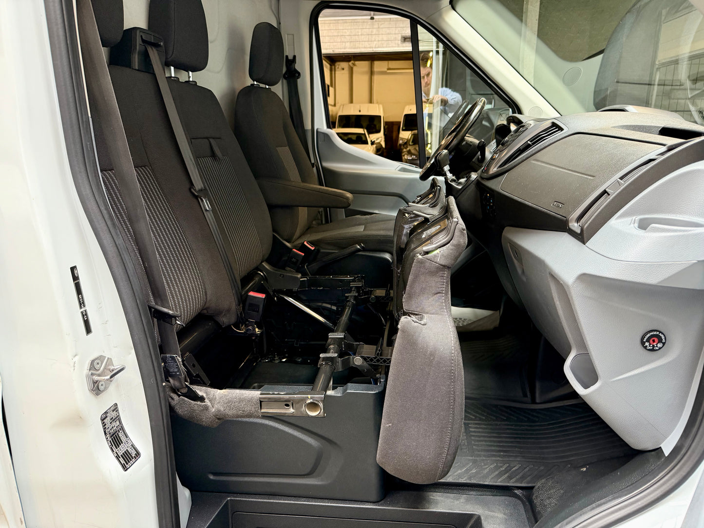 Ford Transit 2.0 D 3,5t L4H3 KLIMA PDC 3SITZE REGALE