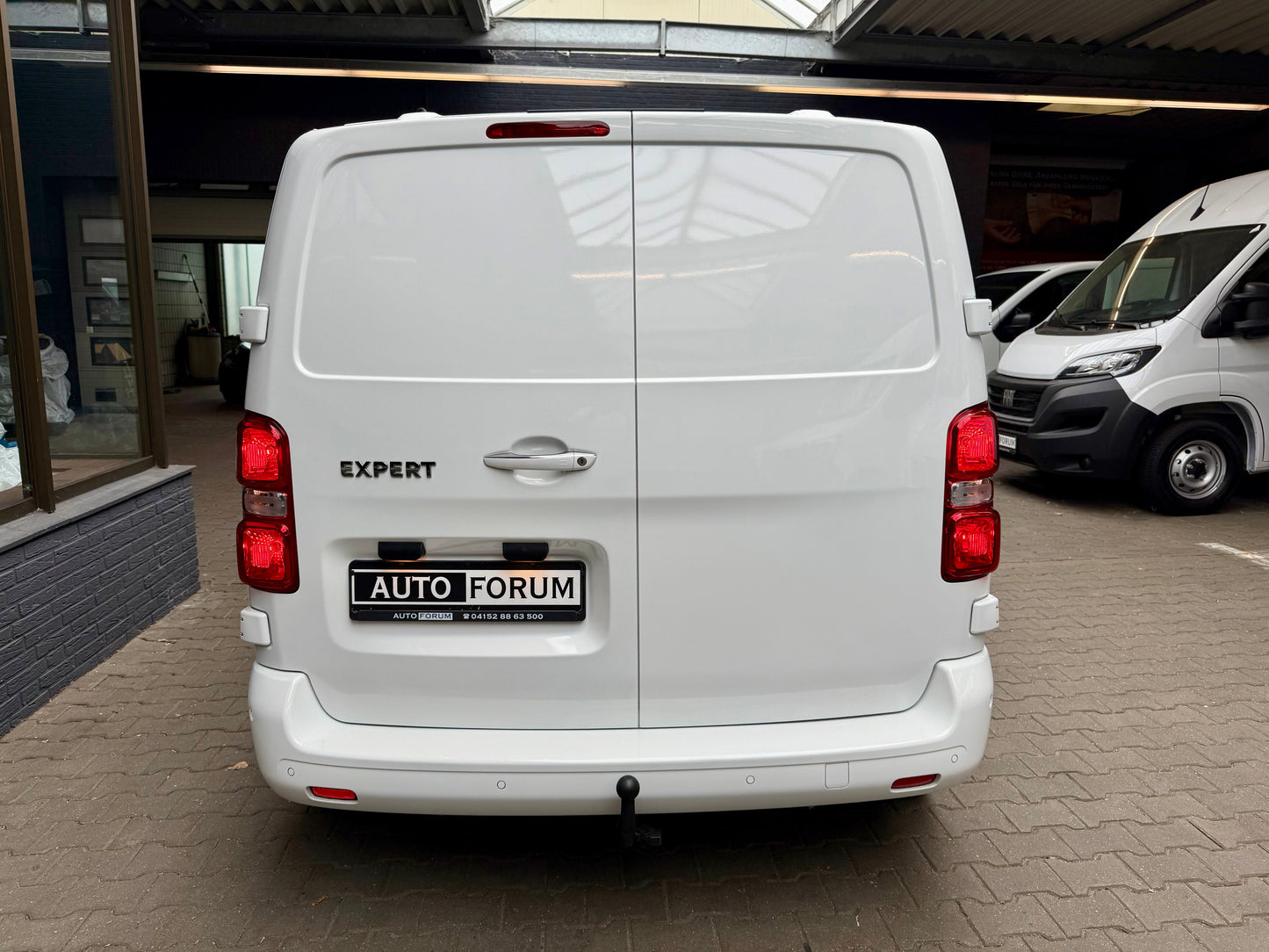 Peugeot Expert 2.0 D L2 PREMIUM AUTOMATIK AHK PDC NAVI