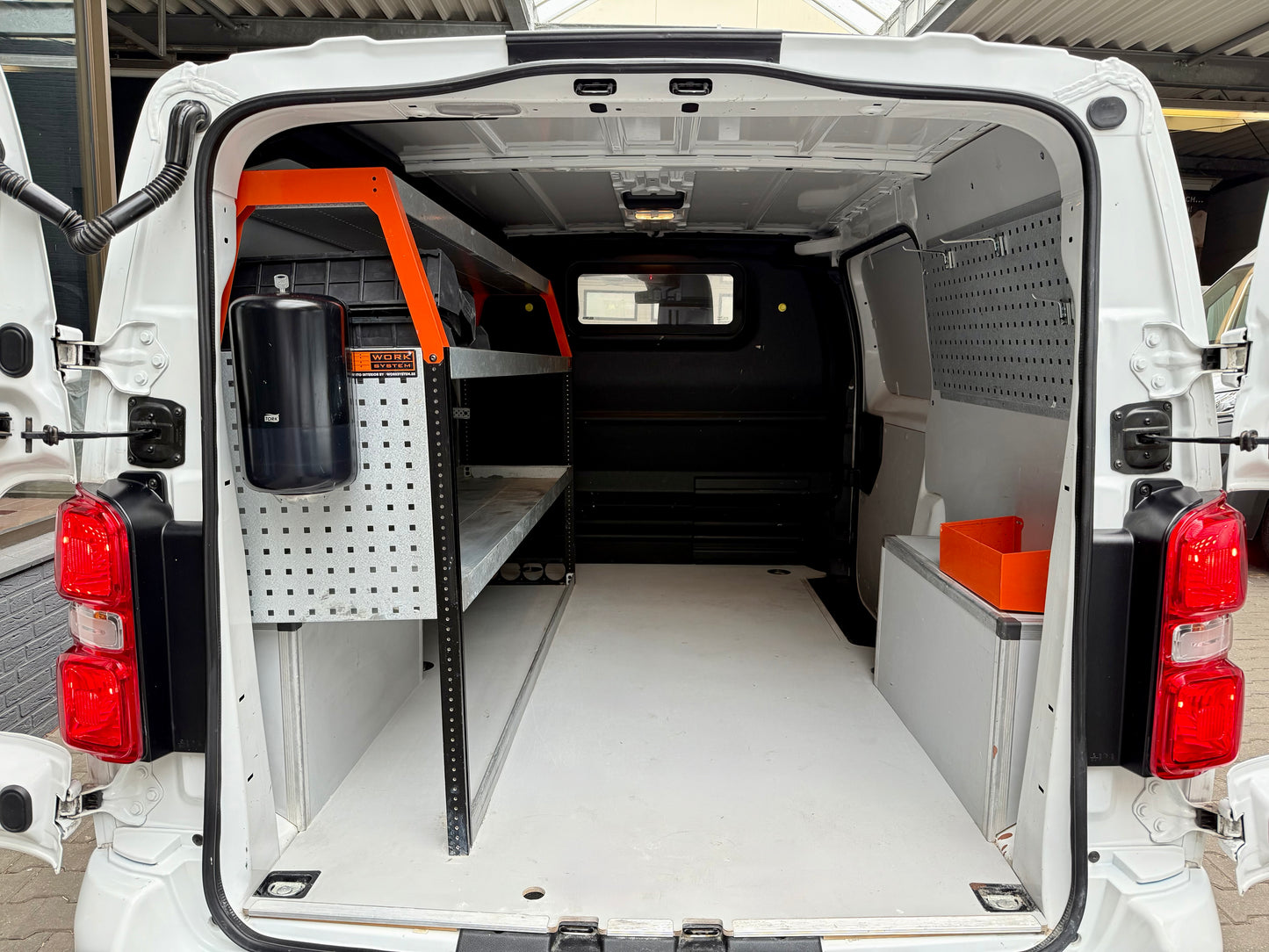 Peugeot Expert 2.0 D L2 PREMIUM AUTOMATIK AHK PDC NAVI