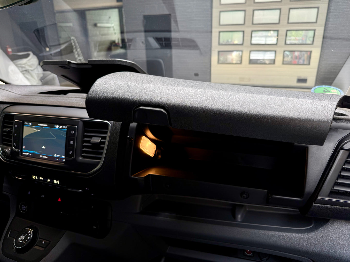 Peugeot Expert 2.0 D L2 PREMIUM AUTOMATIK AHK PDC NAVI
