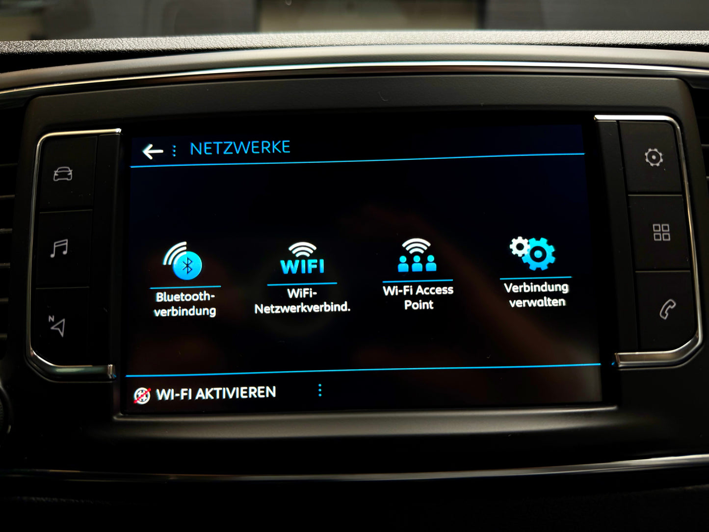 Peugeot Expert 2.0 D L2 PREMIUM AUTOMATIK AHK PDC NAVI