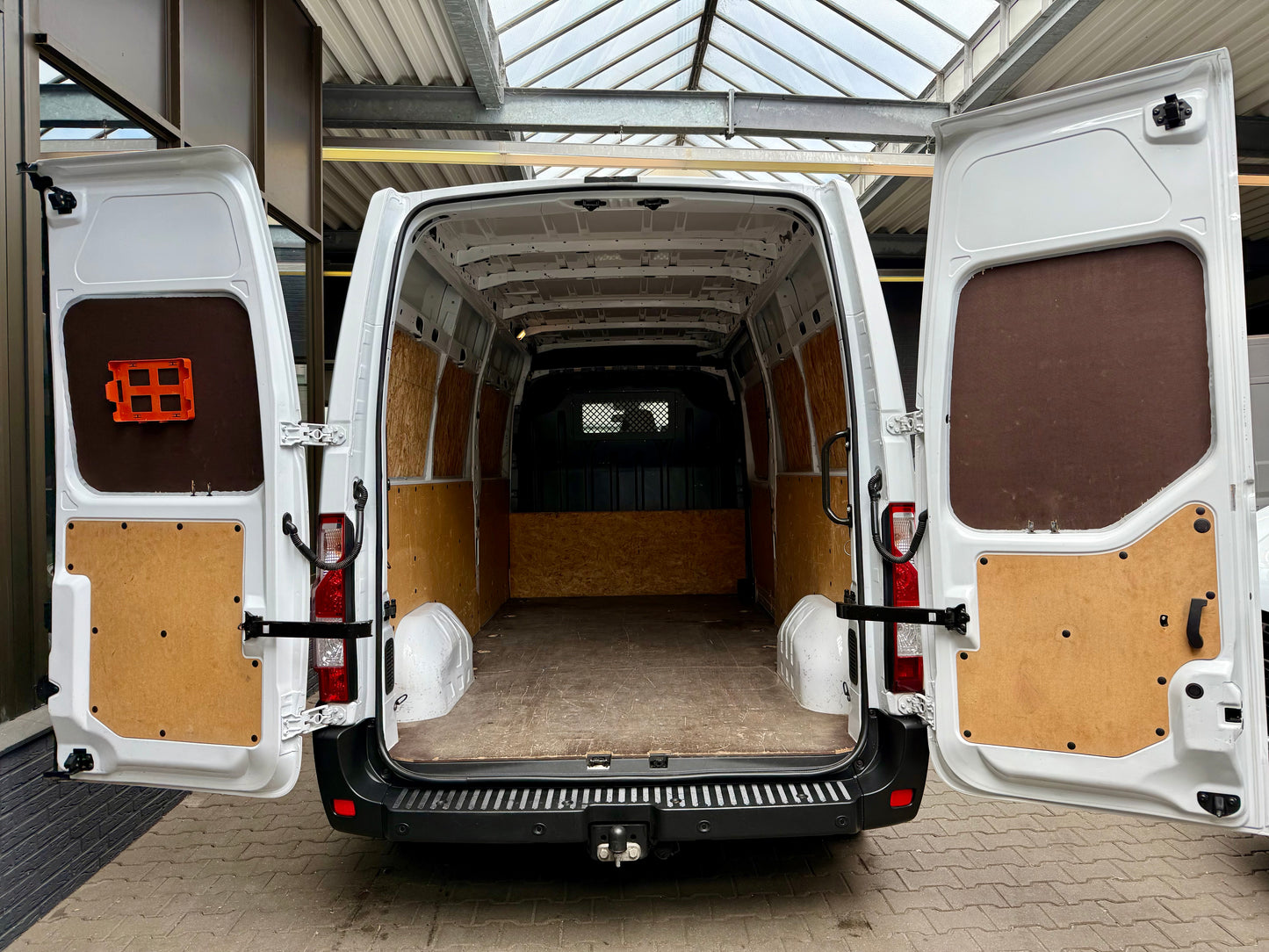 Nissan NV400 2.3 dCi L3H2 3,5t AUTOMATIK KLIMA CAM TEMP