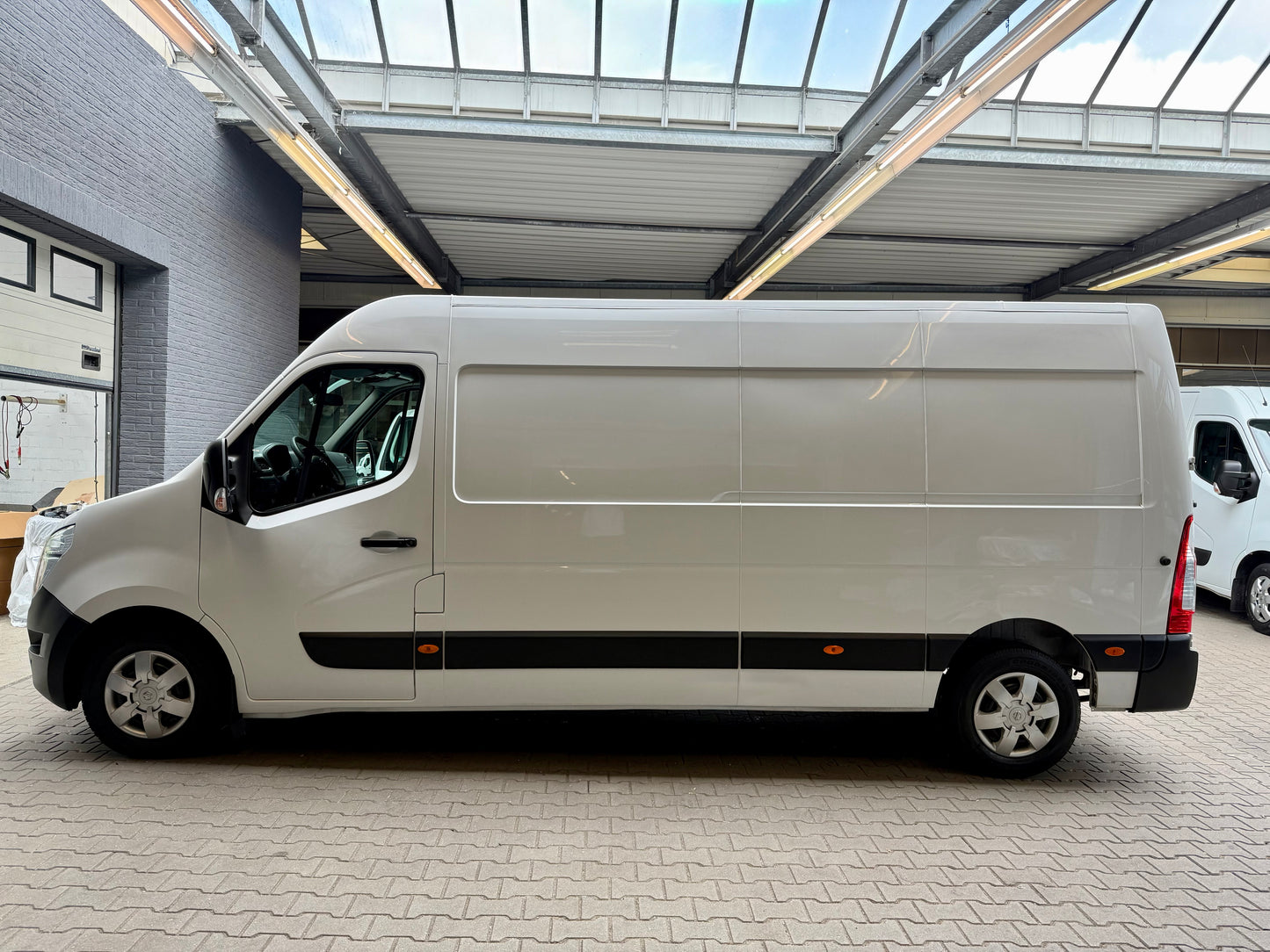 Nissan NV400 2.3 dCi L3H2 3,5t AUTOMATIK KLIMA CAM TEMP