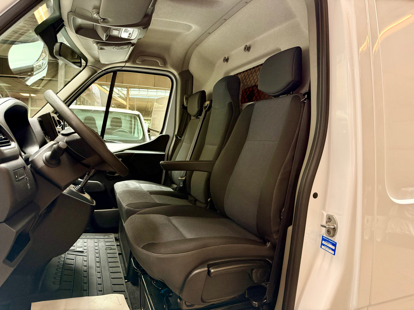 Nissan NV400 2.3 dCi L3H2 3,5t AUTOMATIK KLIMA CAM TEMP